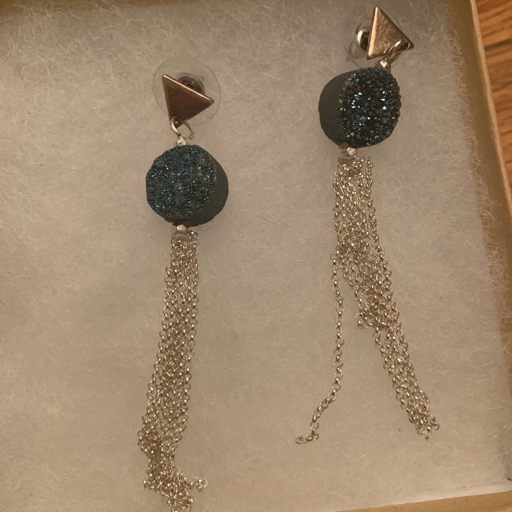 Shimmer Dangle Necklace